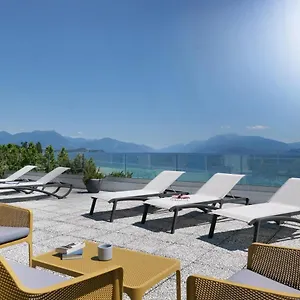 Riviera Hotel